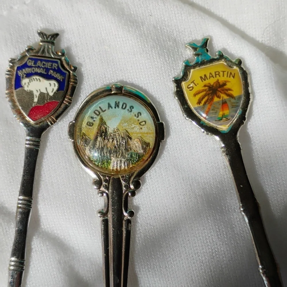 Lot of 16 Souvenir Spoons from US, Foreign Countries, Historical Events 🚀